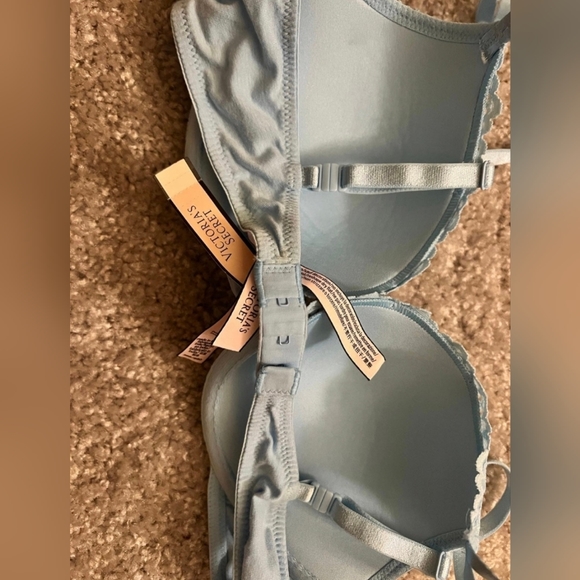 Victoria's Secrect Bundle NWT. - Picture 5 of 6